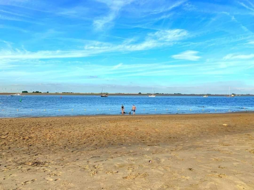 De Corner Van Zeeland Met Jacuzzi Sint Annaland Zewnętrze zdjęcie