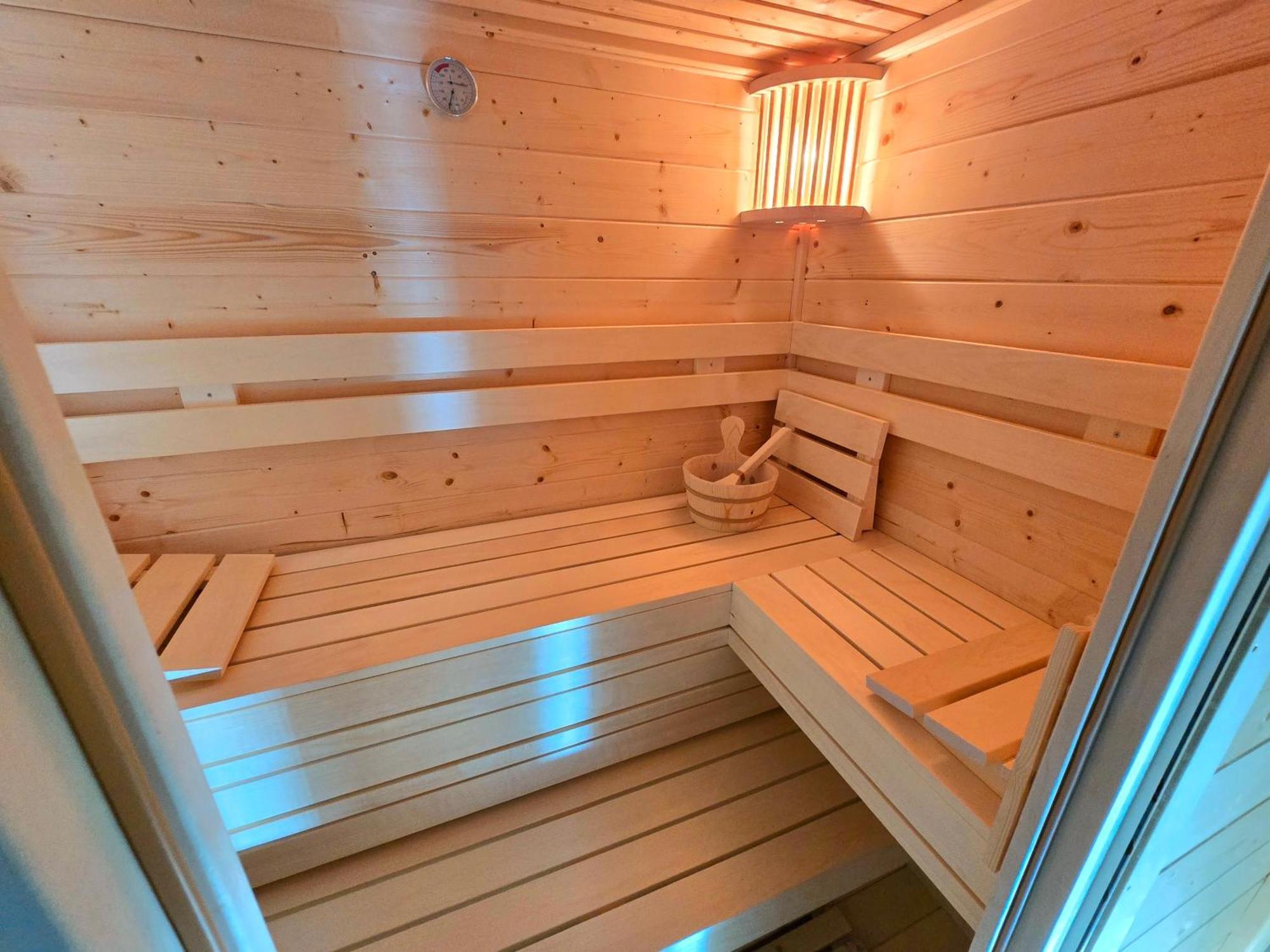 De Corner Van Zeeland Met Jacuzzi Sint Annaland Zewnętrze zdjęcie